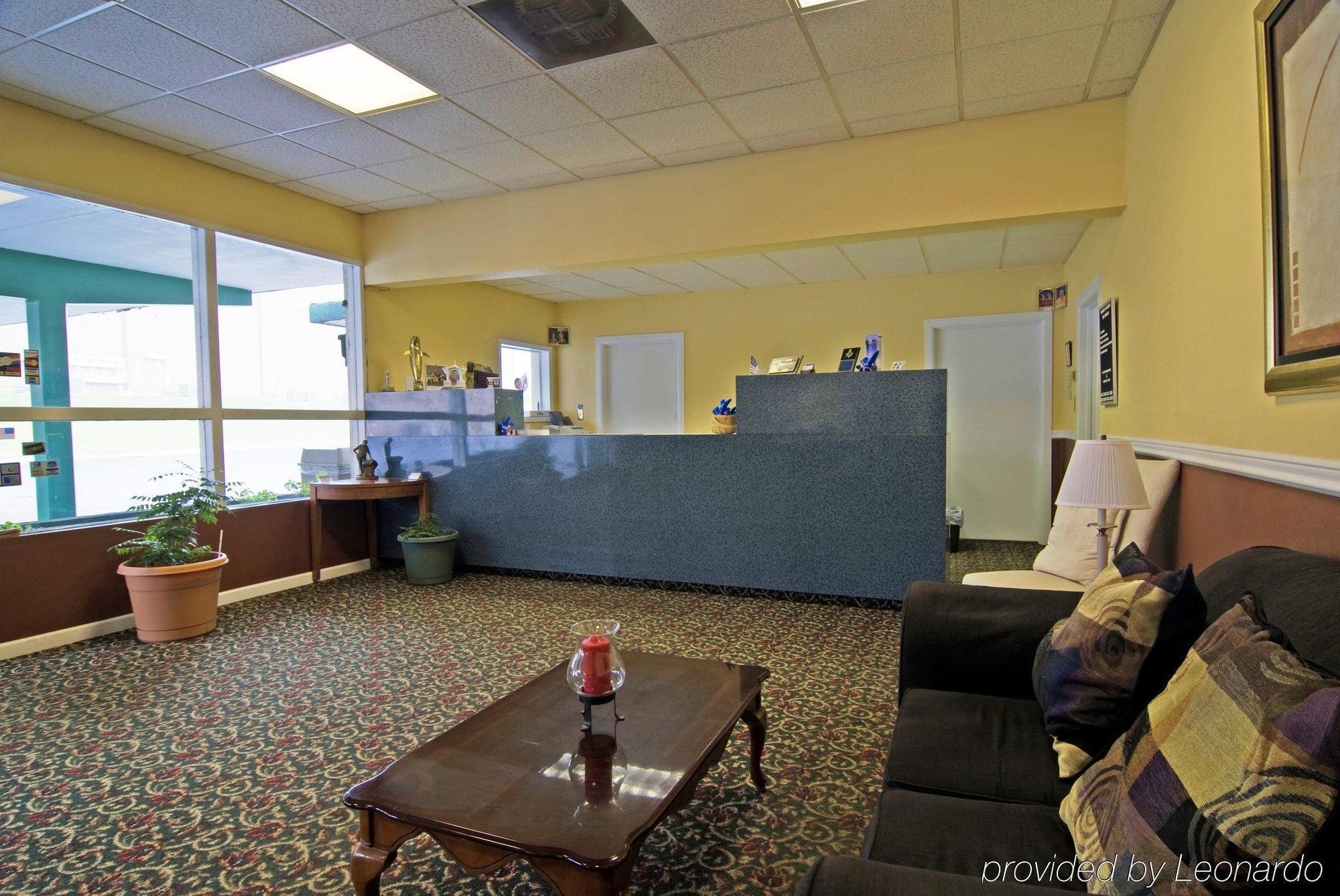 Days Inn By Wyndham Monroe Nc 내부 사진