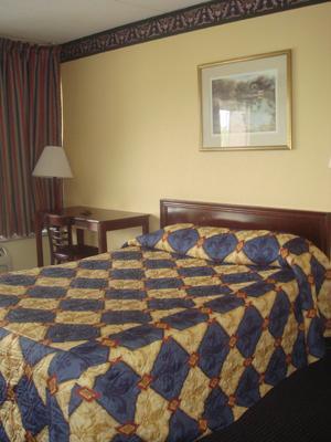 Days Inn By Wyndham Monroe Nc 객실 사진